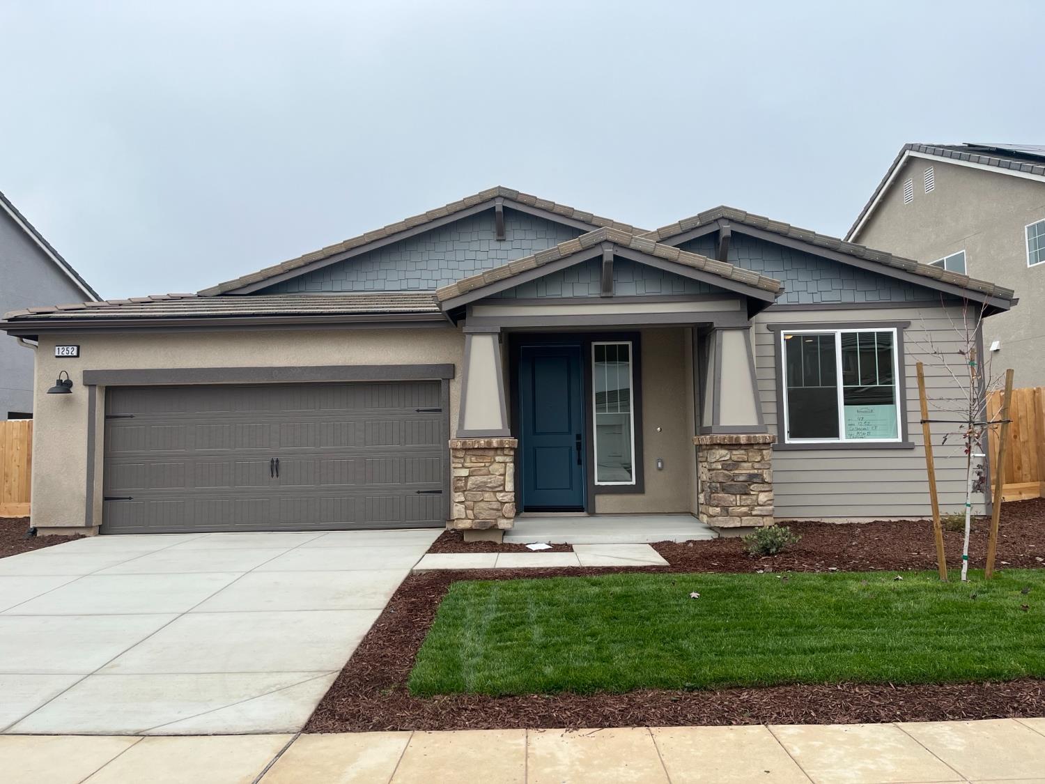 1252 Catherdral Ct S