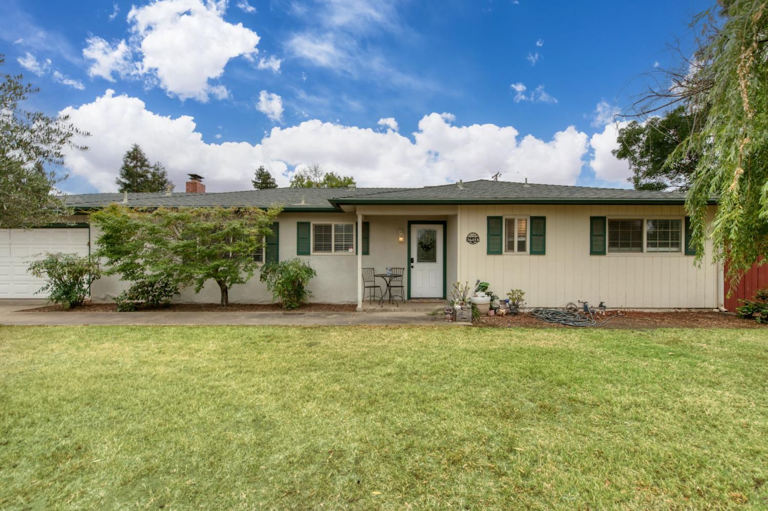 36458 Sparta Ave.